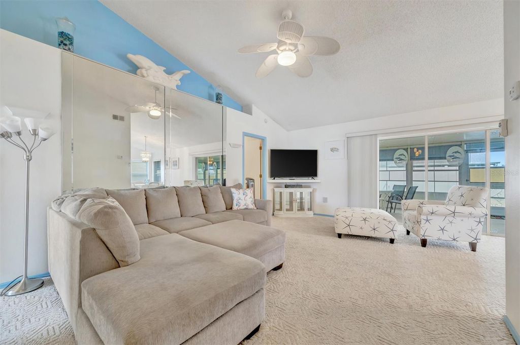 Photo of 3103 6th Avenue W, Palmetto, FL 34221 (MLS # A4658966)