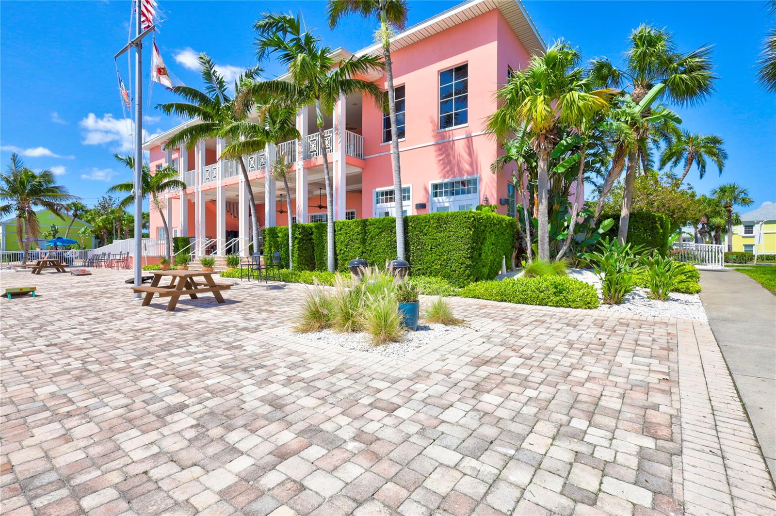 WATERSIDE AT COQUINA KEY SOUTH - Residential