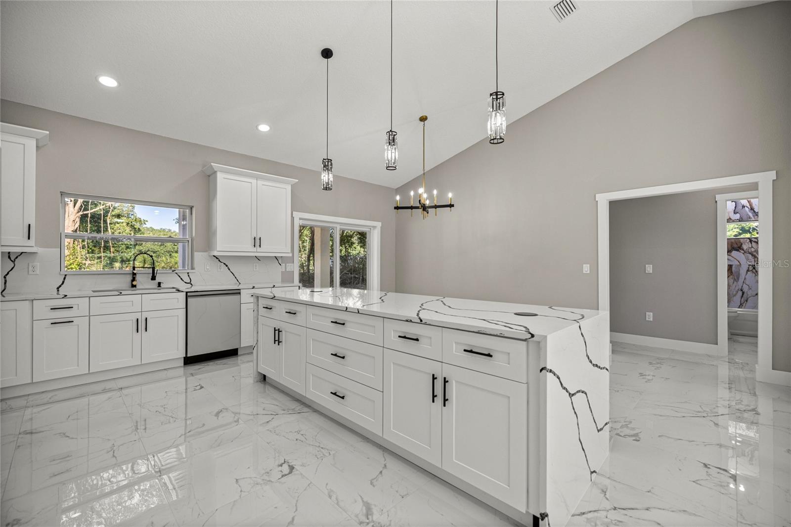 BELLEVIEW HEIGHTS ESTATE - Residential