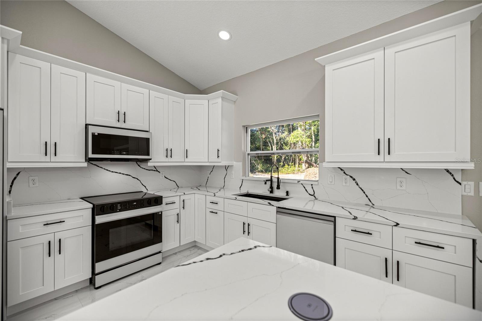 BELLEVIEW HEIGHTS ESTATE - Residential