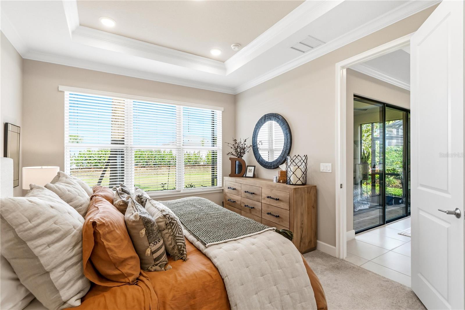 AZARIO ESPLANADE PH VII - Residential