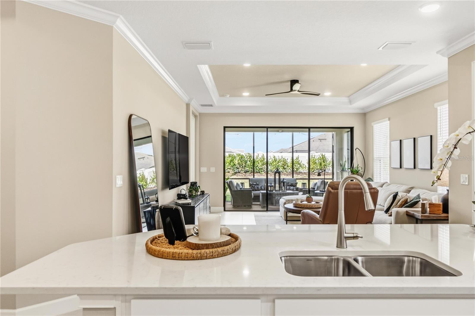 AZARIO ESPLANADE PH VII - Residential