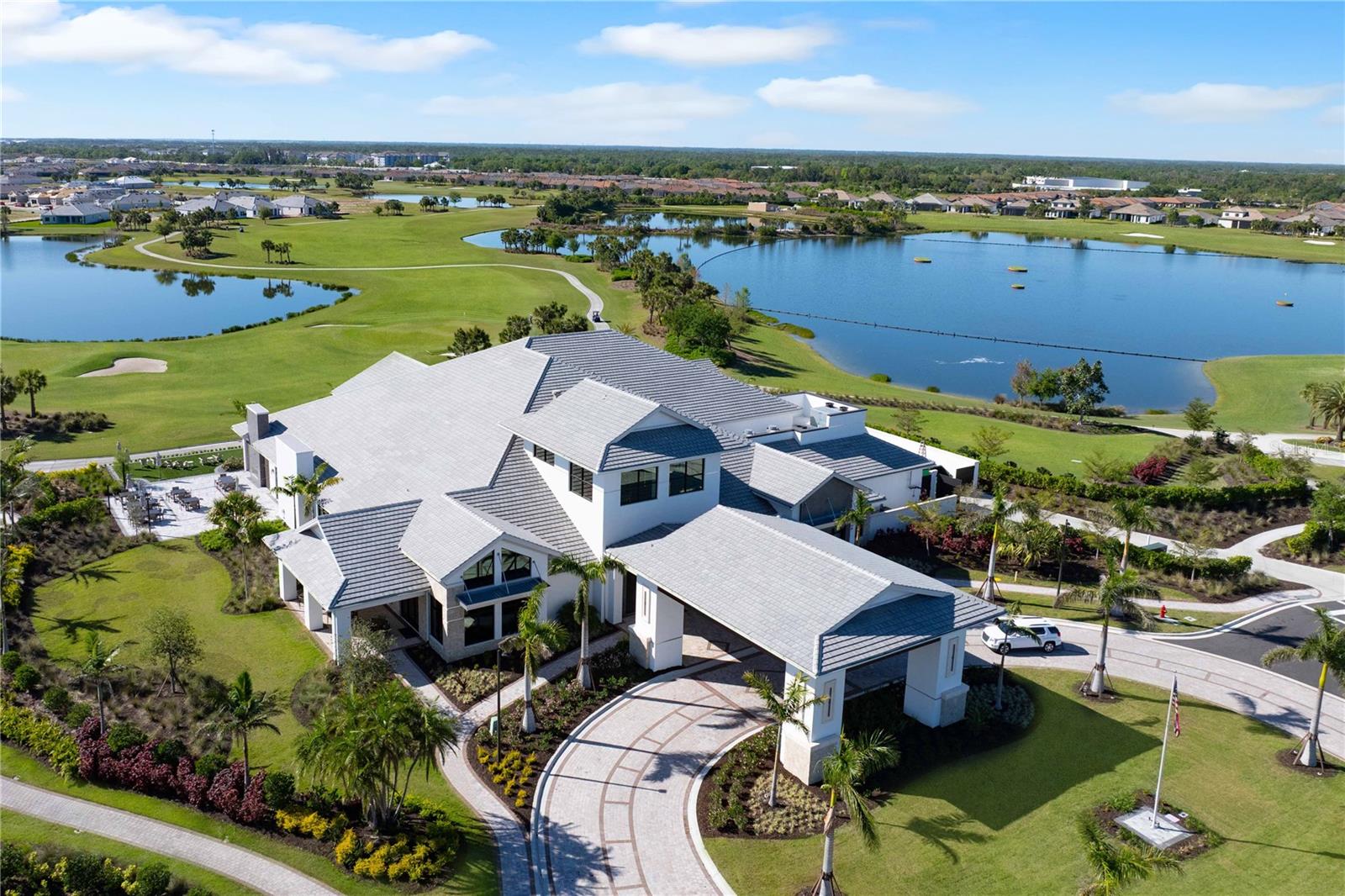 AZARIO ESPLANADE PH VII - Residential