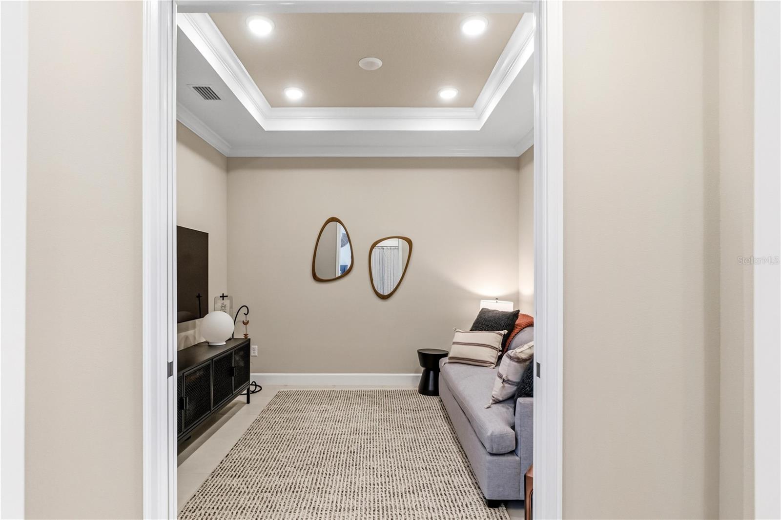 AZARIO ESPLANADE PH VII - Residential