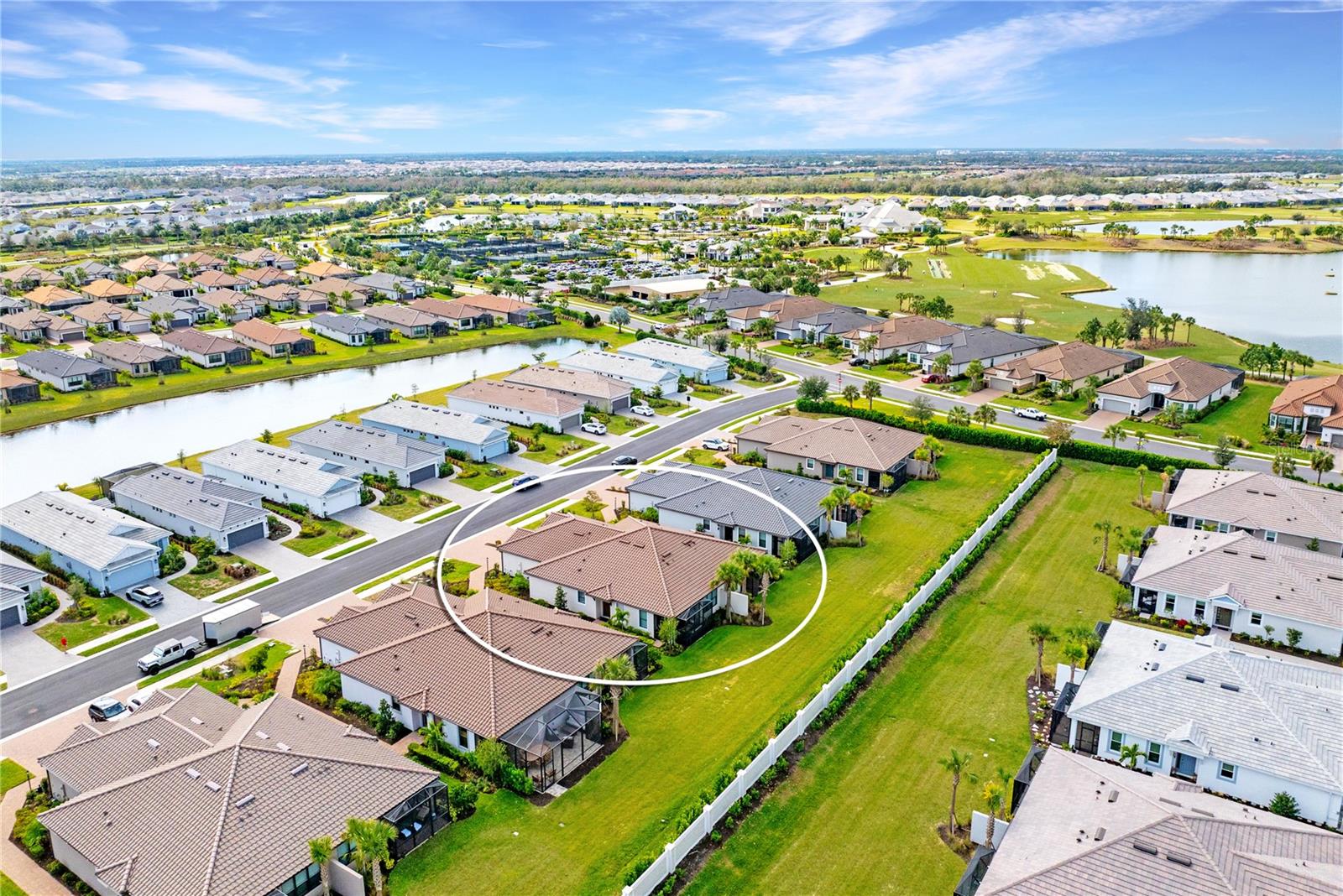 AZARIO ESPLANADE PH VII - Residential