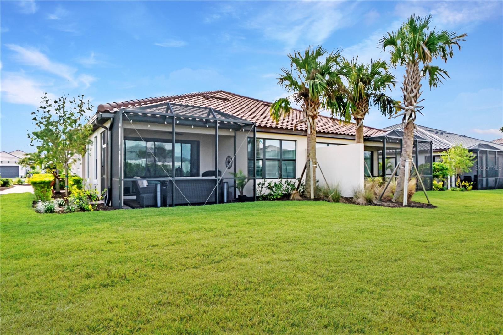 AZARIO ESPLANADE PH VII - Residential