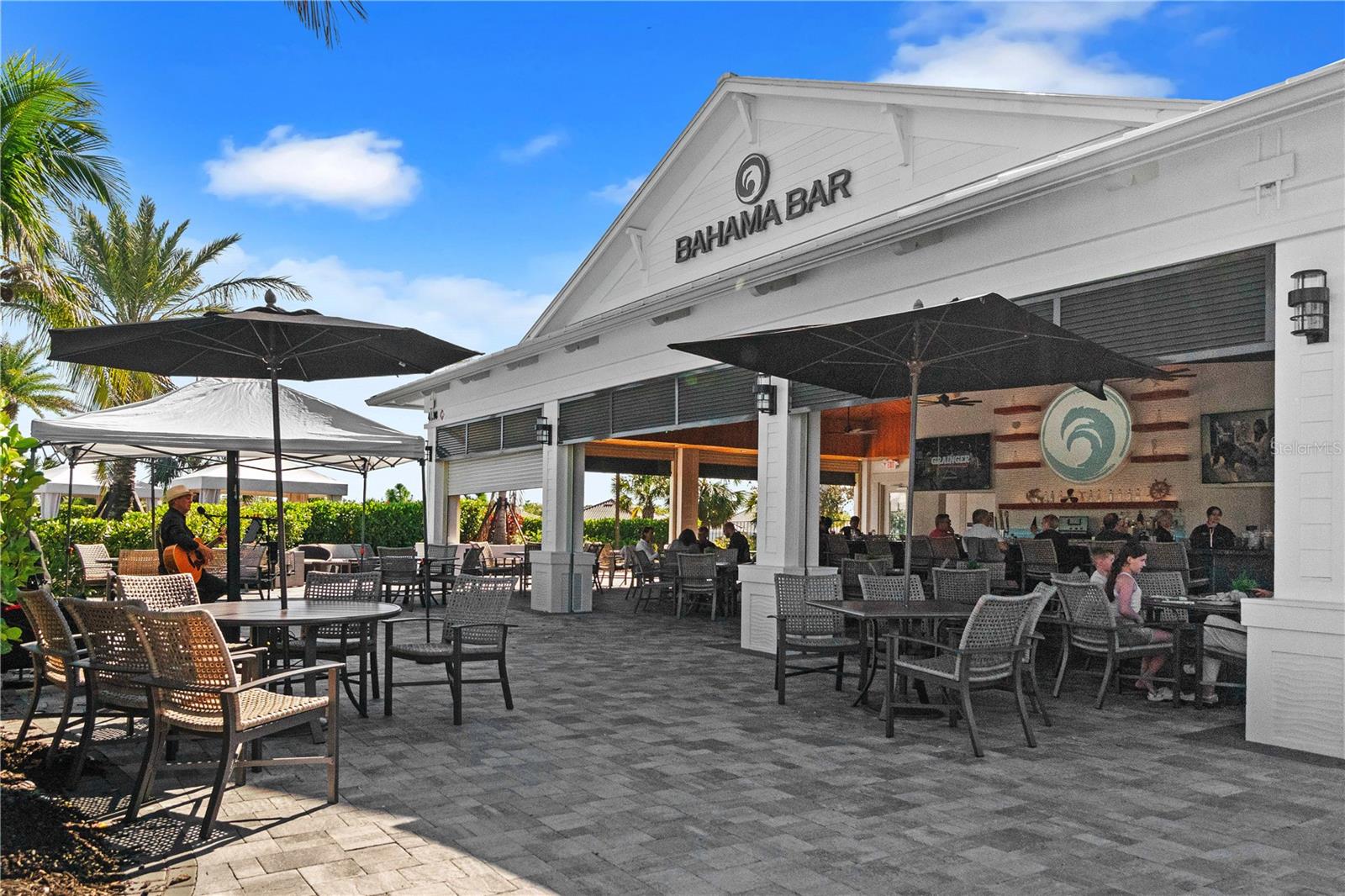 AZARIO ESPLANADE PH VII - Residential