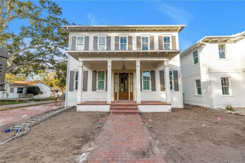 211 30TH AVENUE N ST PETERSBURG FL 33704