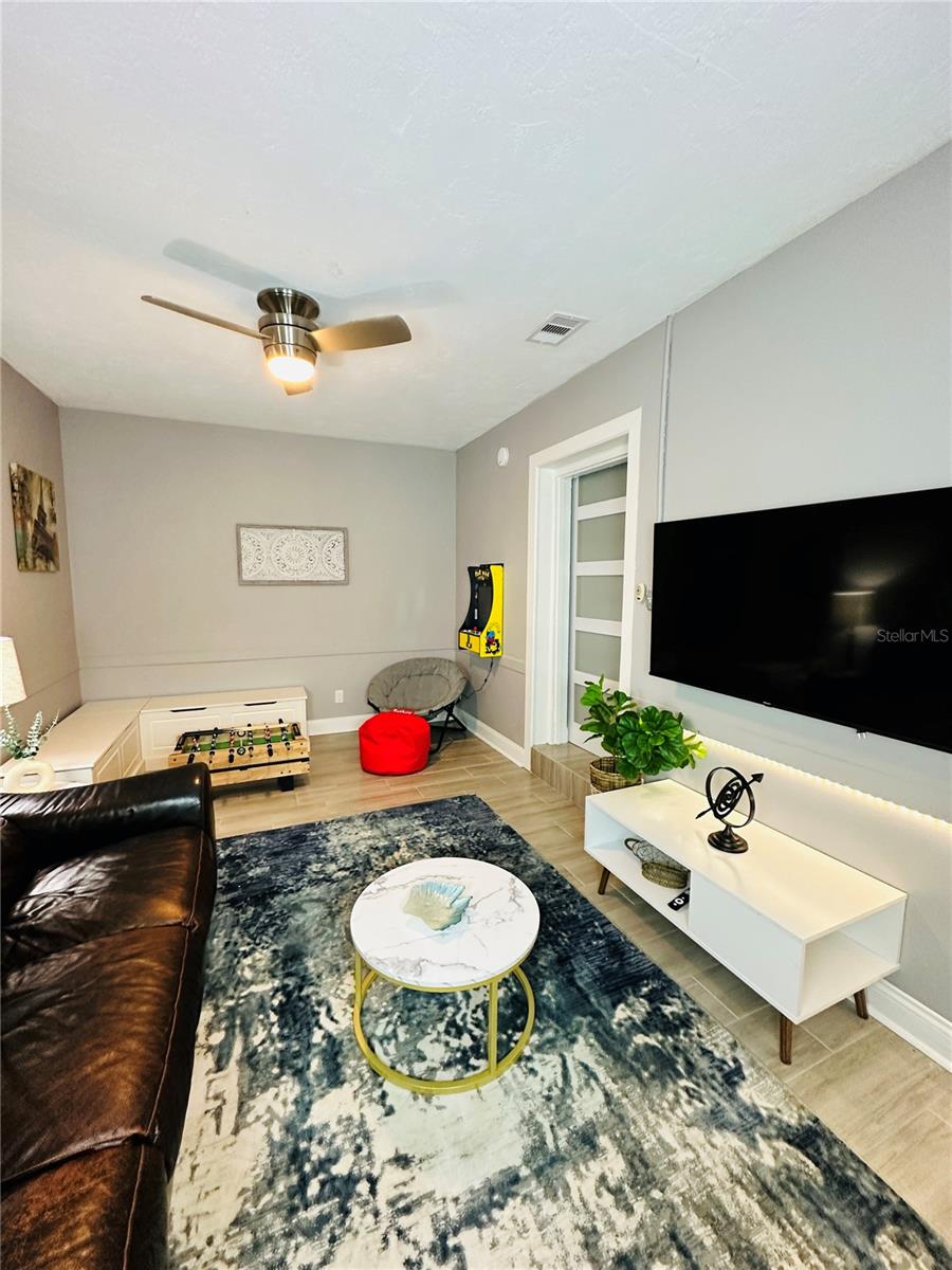CAROL ESTATES 3RD ADD - Residential