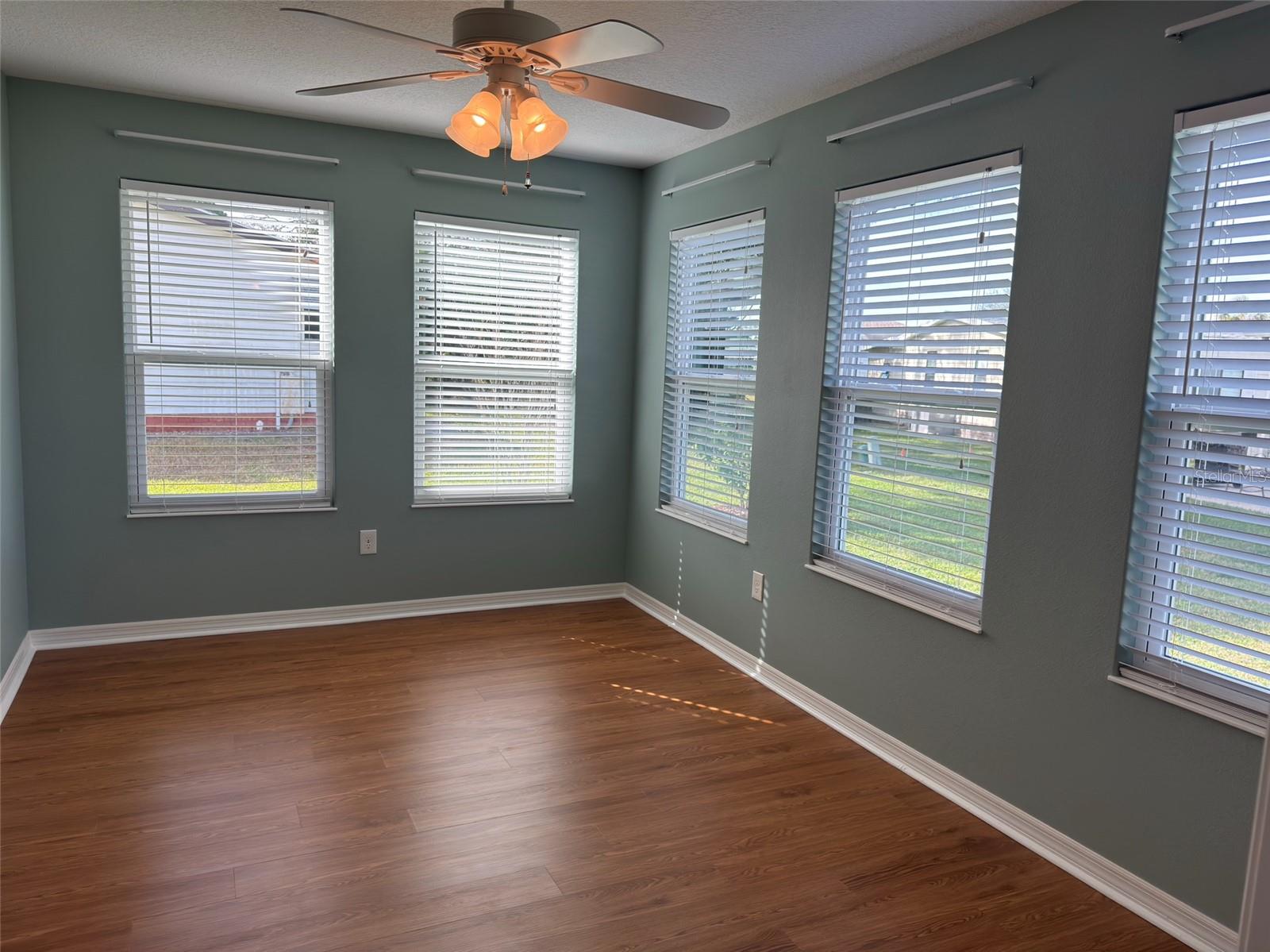 LADY LAKE ORANGE BLOSSOM GARDENS UNIT 06 - Residential