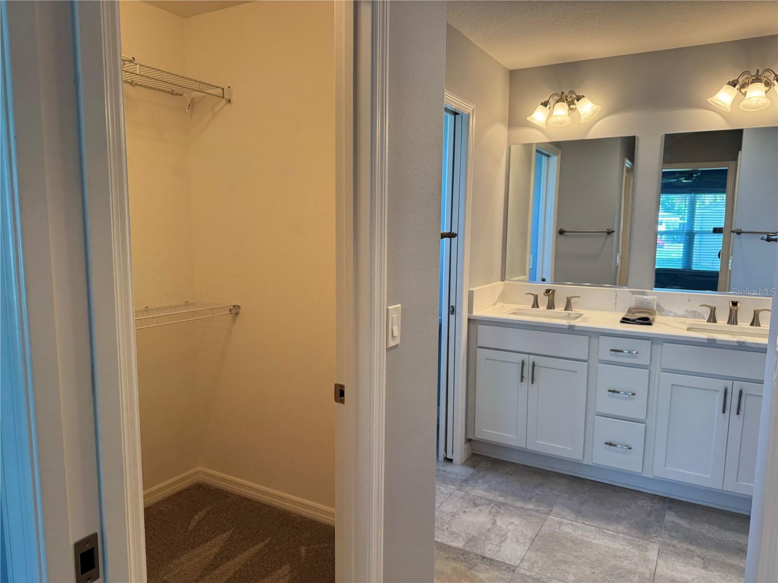 LADY LAKE ORANGE BLOSSOM GARDENS UNIT 06 - Residential