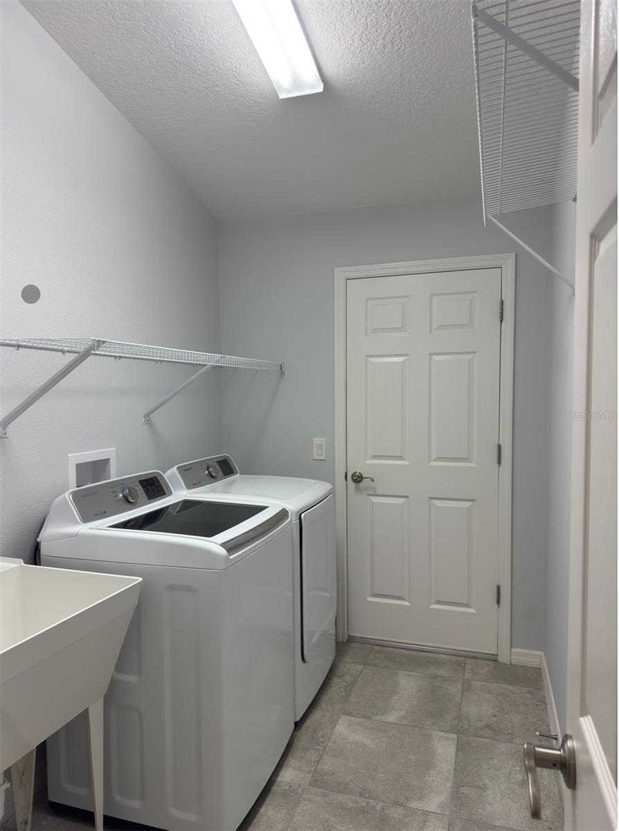 LADY LAKE ORANGE BLOSSOM GARDENS UNIT 06 - Residential