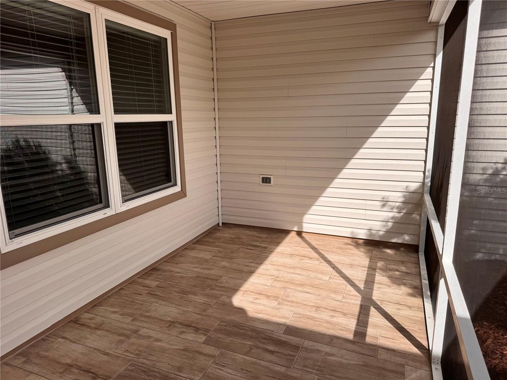 Photo of 1006 Ann Avenue, Lady Lake, FL 32159 (MLS # G5106584)