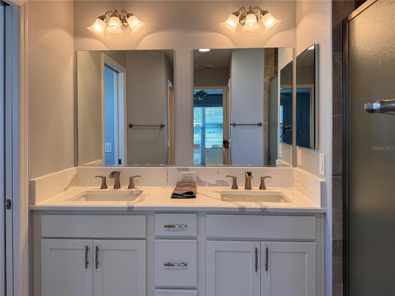 LADY LAKE ORANGE BLOSSOM GARDENS UNIT 06 - Residential