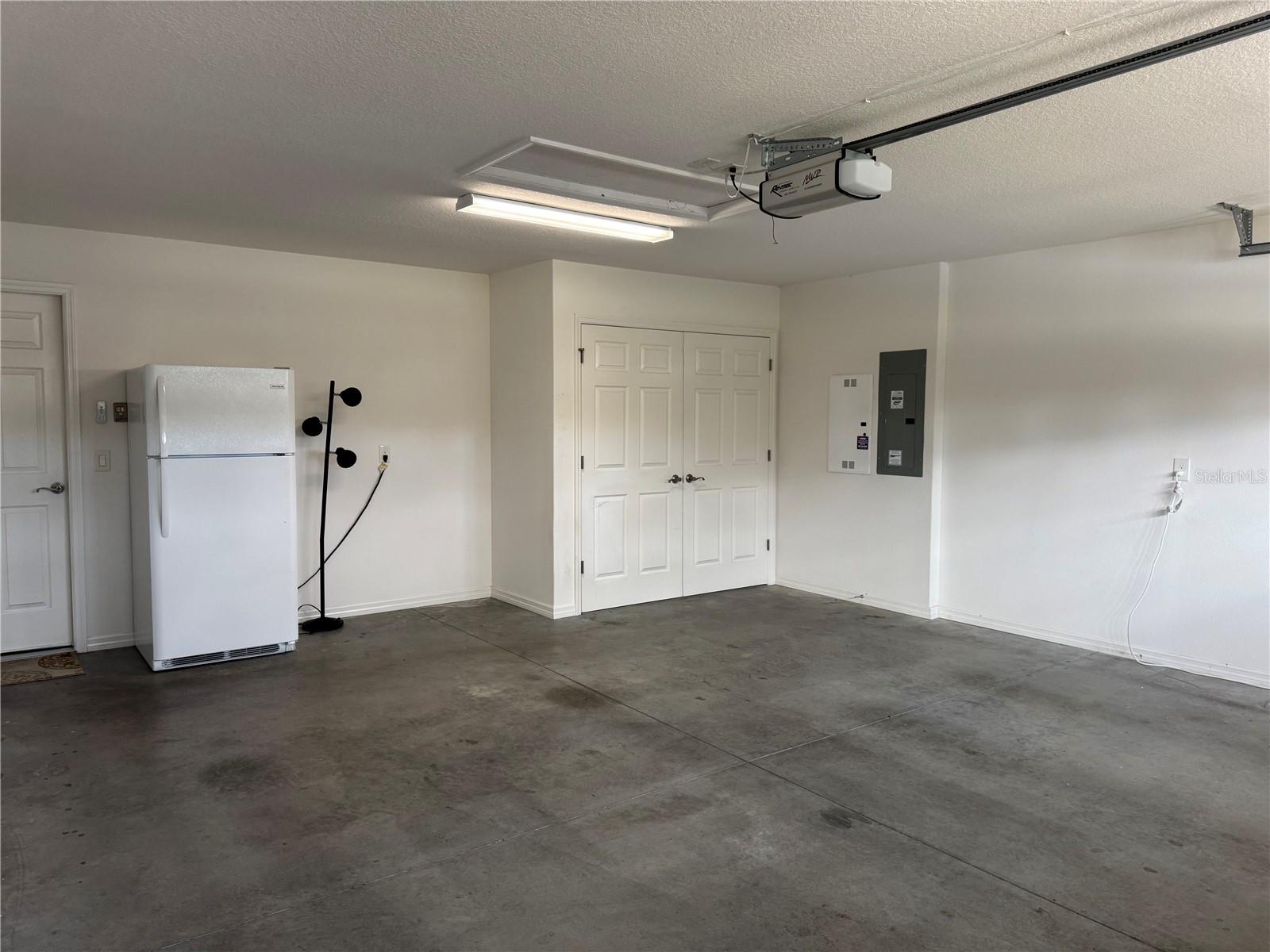 LADY LAKE ORANGE BLOSSOM GARDENS UNIT 06 - Residential