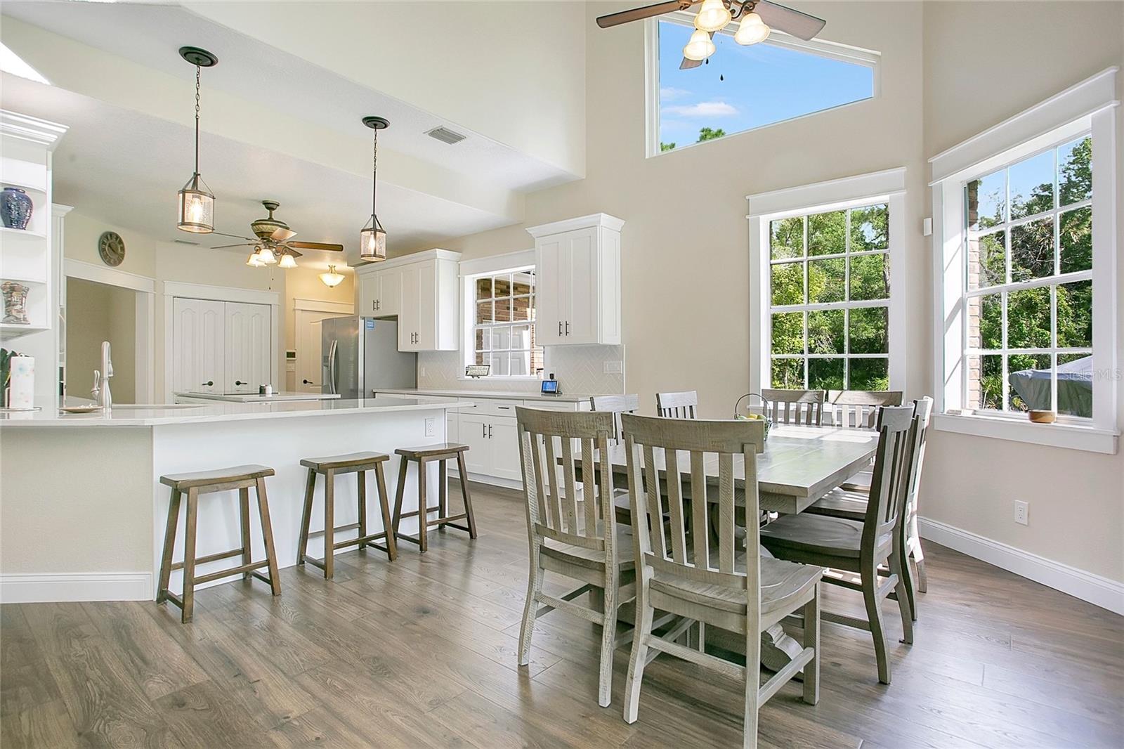 COUNTRY ESTATES - Residential