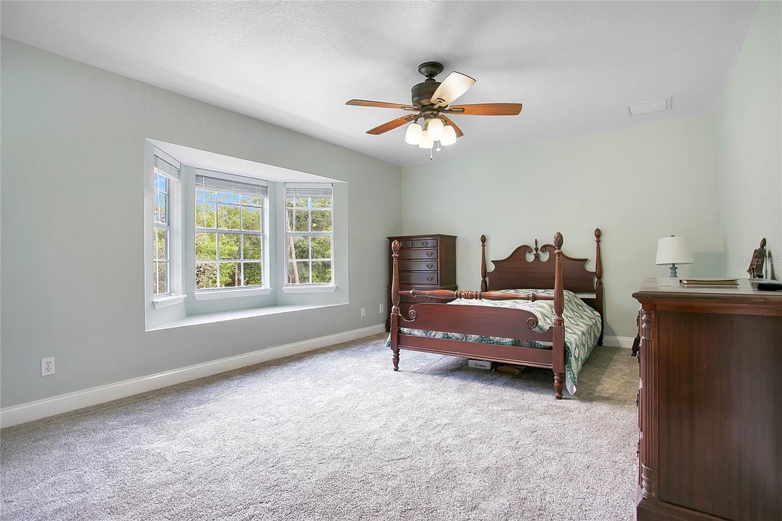 COUNTRY ESTATES - Residential