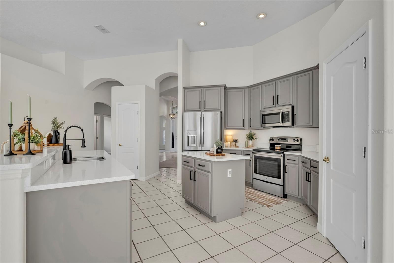 WATERFORD LAKES TR N23A - Residential