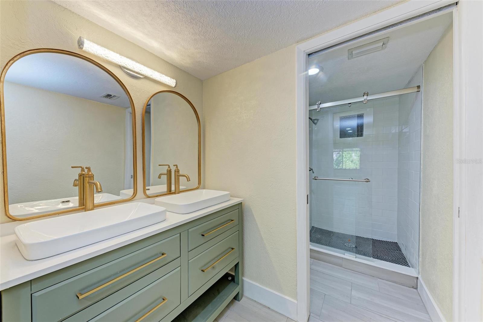 ORCHID OAKS II - Residential