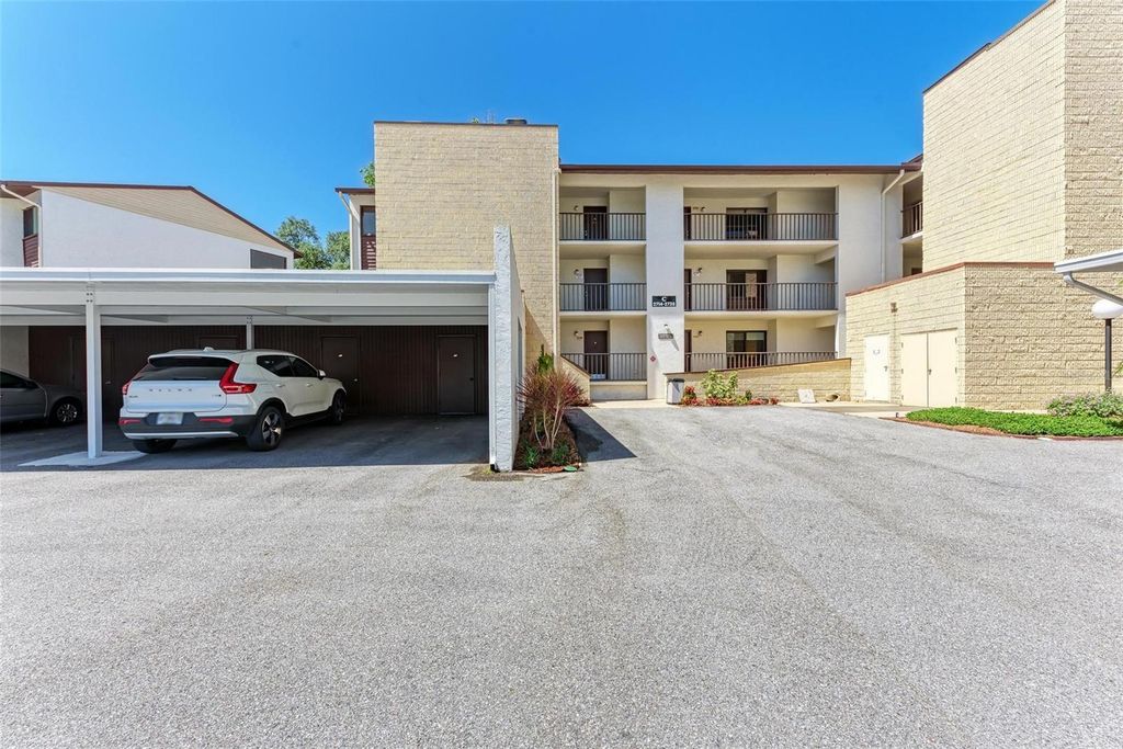 Photo of 2718 Orchid Oaks Drive #C-202, Sarasota, FL 34239 (MLS # N6139229)