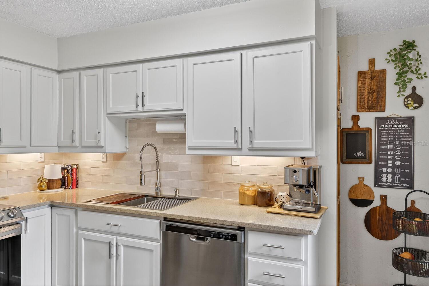 PALMETTO WOODS - Residential