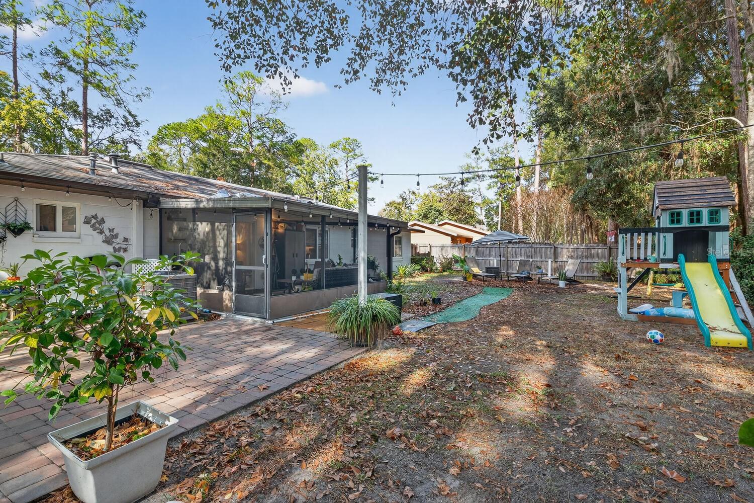 PALMETTO WOODS - Residential