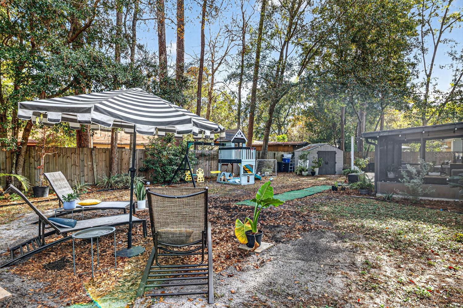 PALMETTO WOODS - Residential