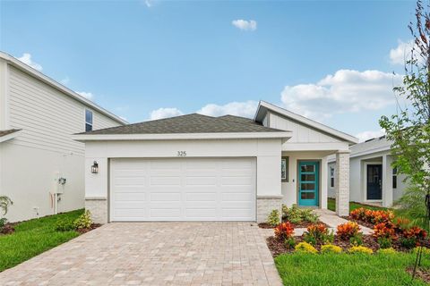 Photo of 325 Meredith Boulevard, Winter Haven, FL 33881 (MLS # O6342172) Photo of 325 Meredith Boulevard, Winter Haven, FL 33881 (MLS # O6342172)