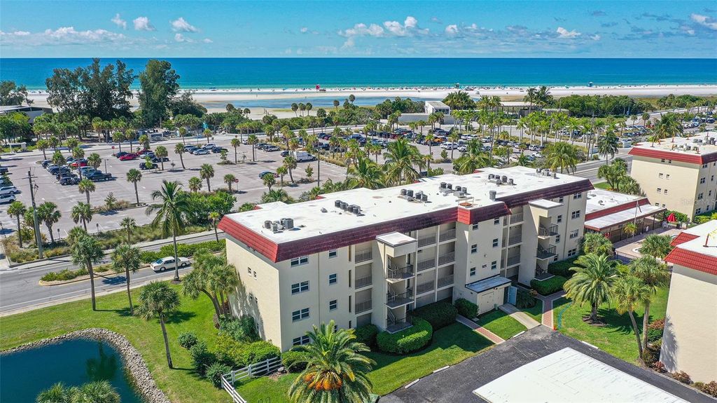 Photo of 925 Beach Road #112, Siesta Key, FL 34242 (MLS # A4667098)