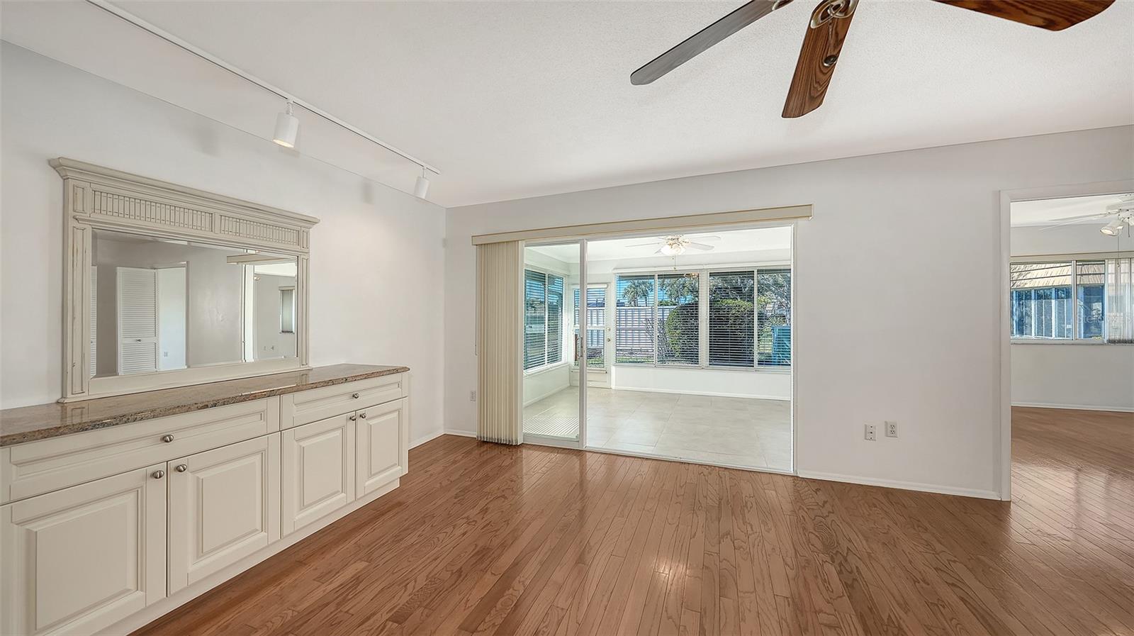 STRATHMORE RIVERSIDE II - Residential