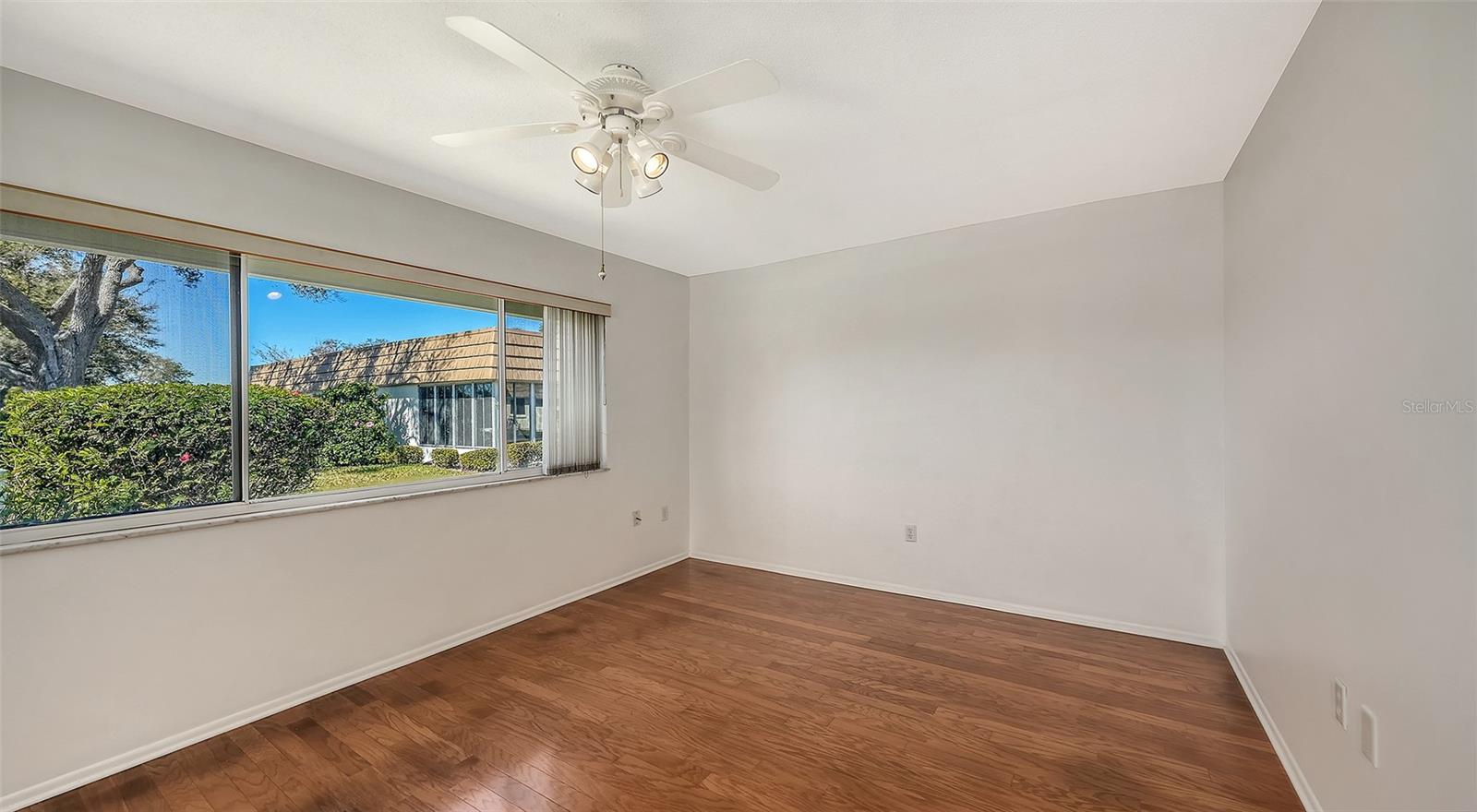 STRATHMORE RIVERSIDE II - Residential