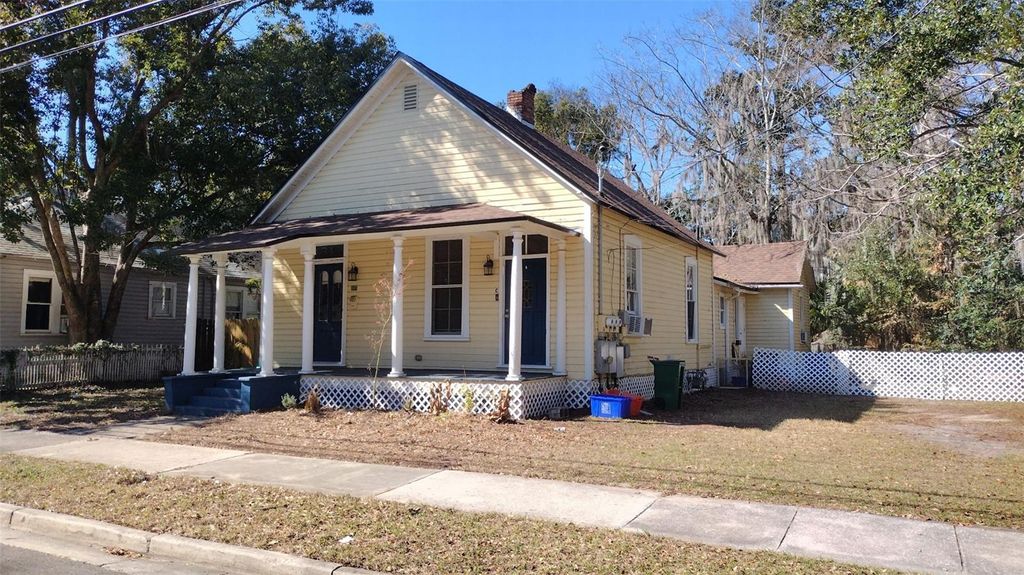 Photo of 722 NE 2nd Street #C, Gainesville, FL 32601 (MLS # GC538550)