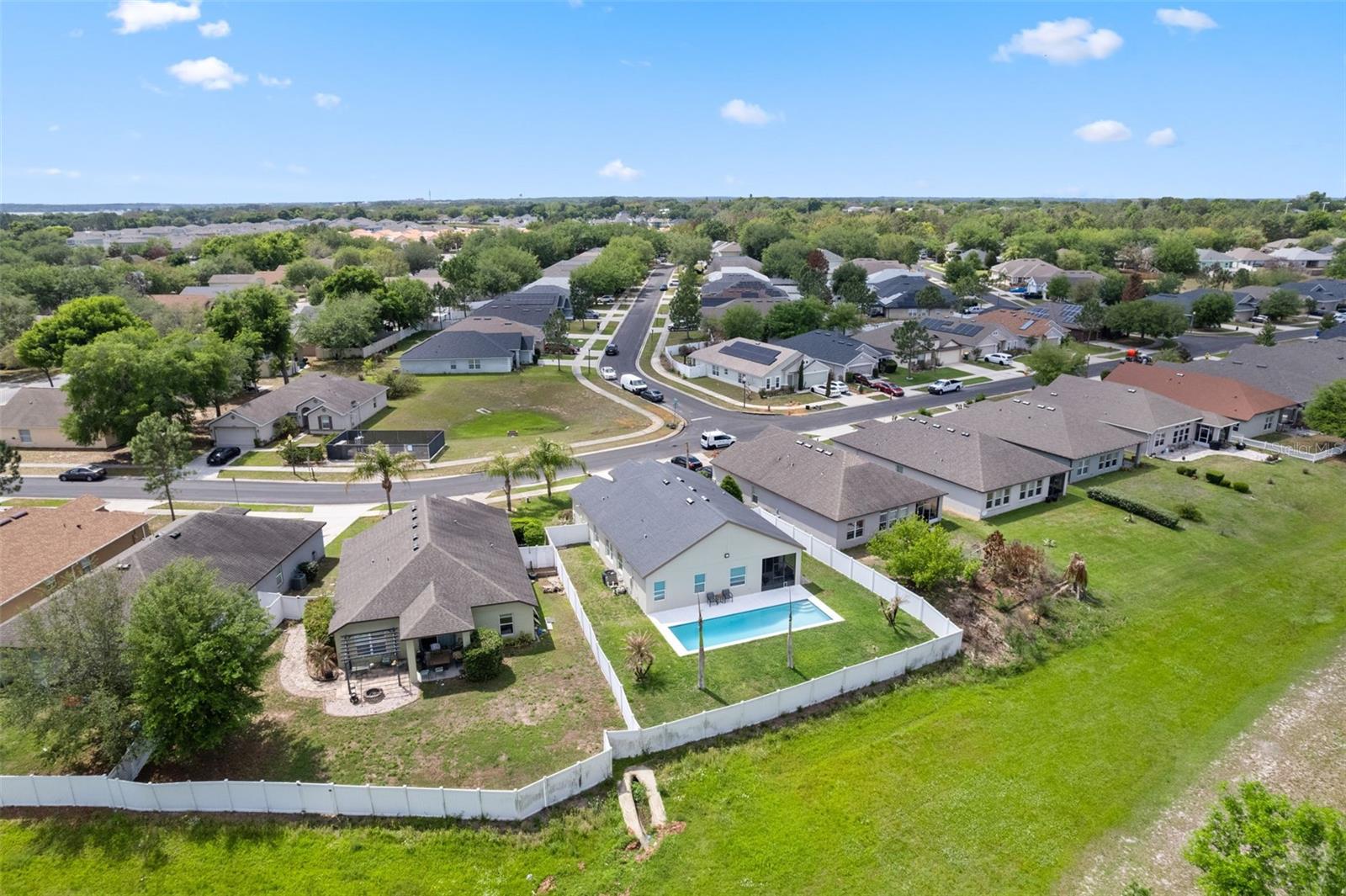 TAVARES PINES AT LAKE SAUNDERS PH 02 - Residential