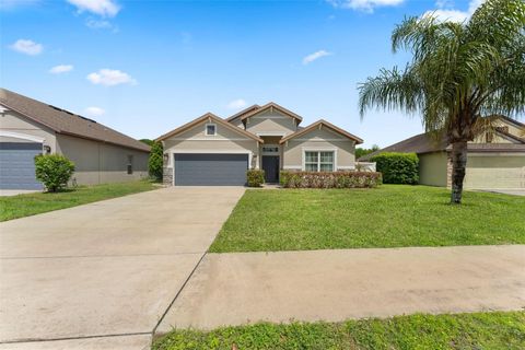 Photo of 1020 Kellogg Drive, Tavares, FL 32778 (MLS # O6397127)