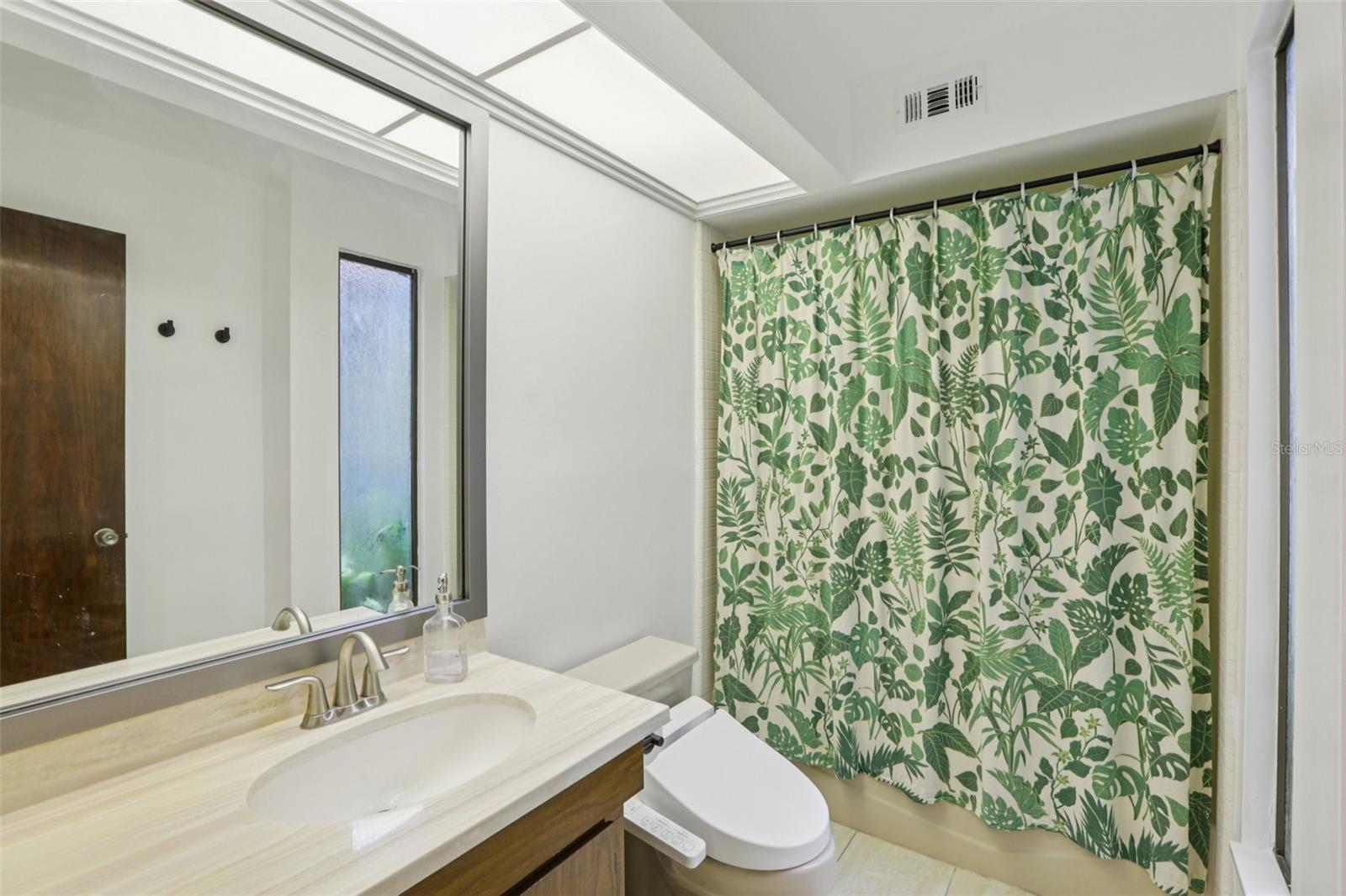 VISTA DEL RIO - Residential