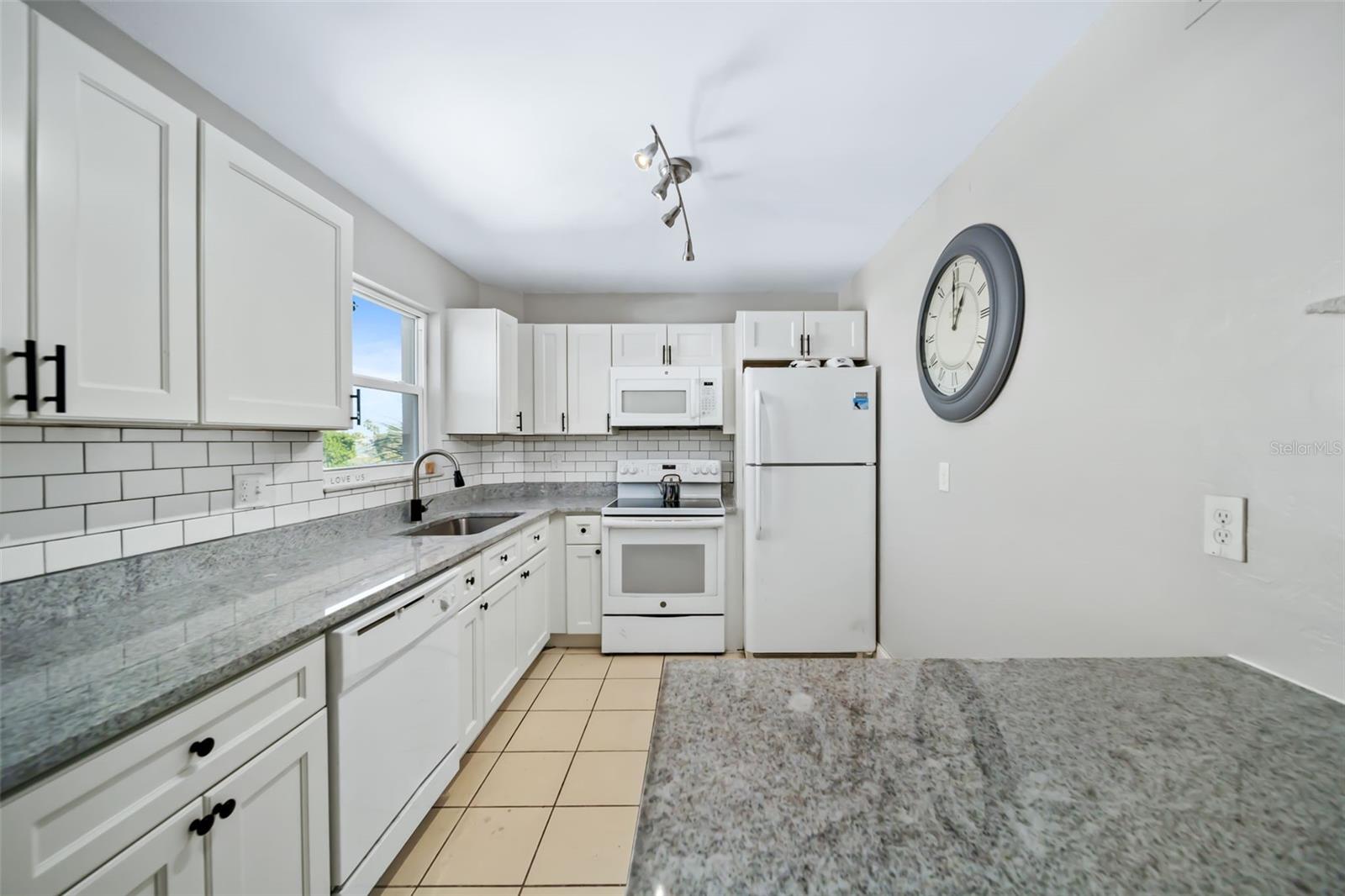 IRONWOOD FIFTEENTH - Residential