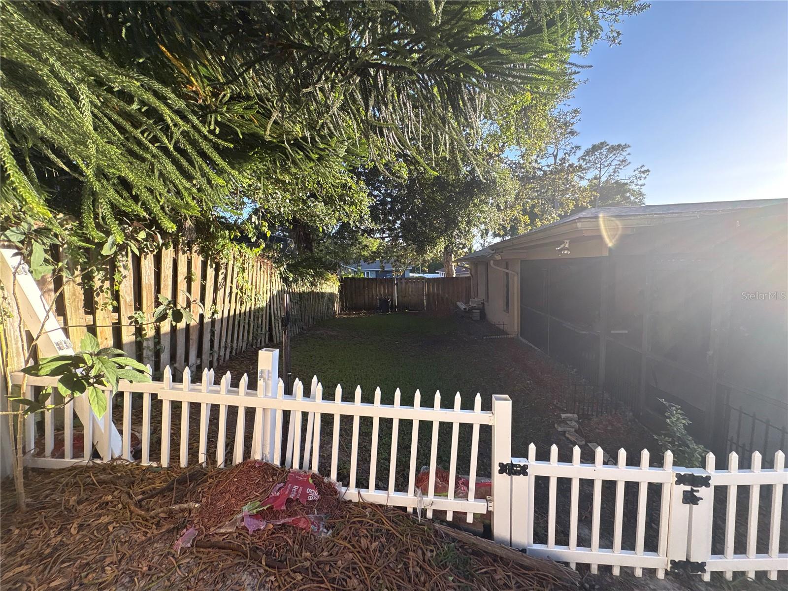 WESTLAKE VILLAGE PT REP BLK 6 - Residential