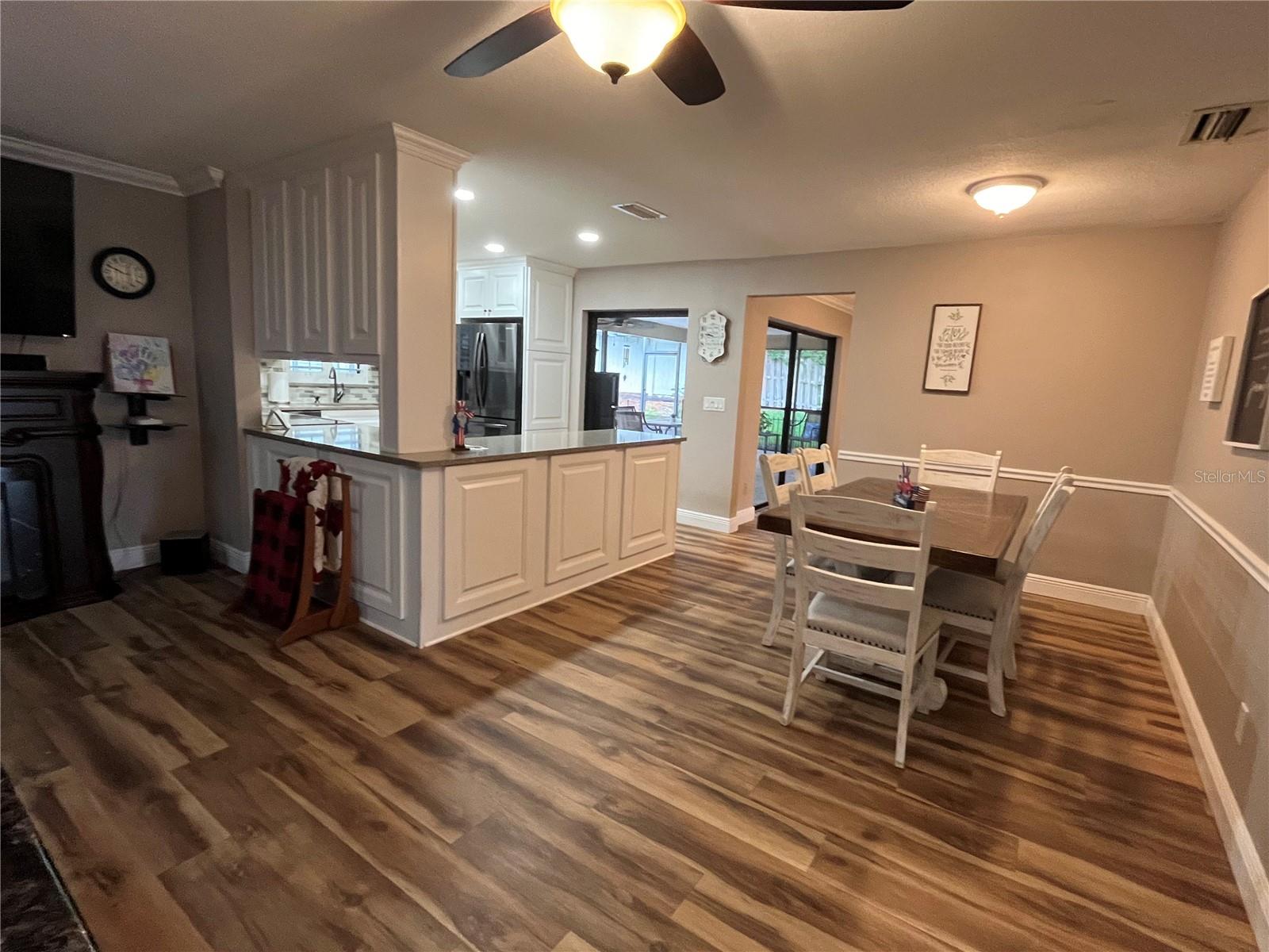 WESTLAKE VILLAGE PT REP BLK 6 - Residential