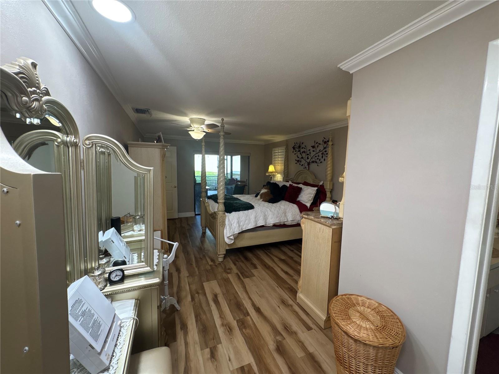 WESTLAKE VILLAGE PT REP BLK 6 - Residential