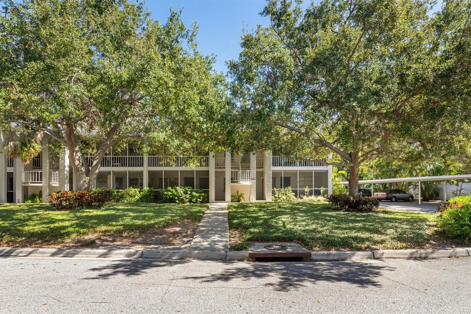 ALMERIA - Residential