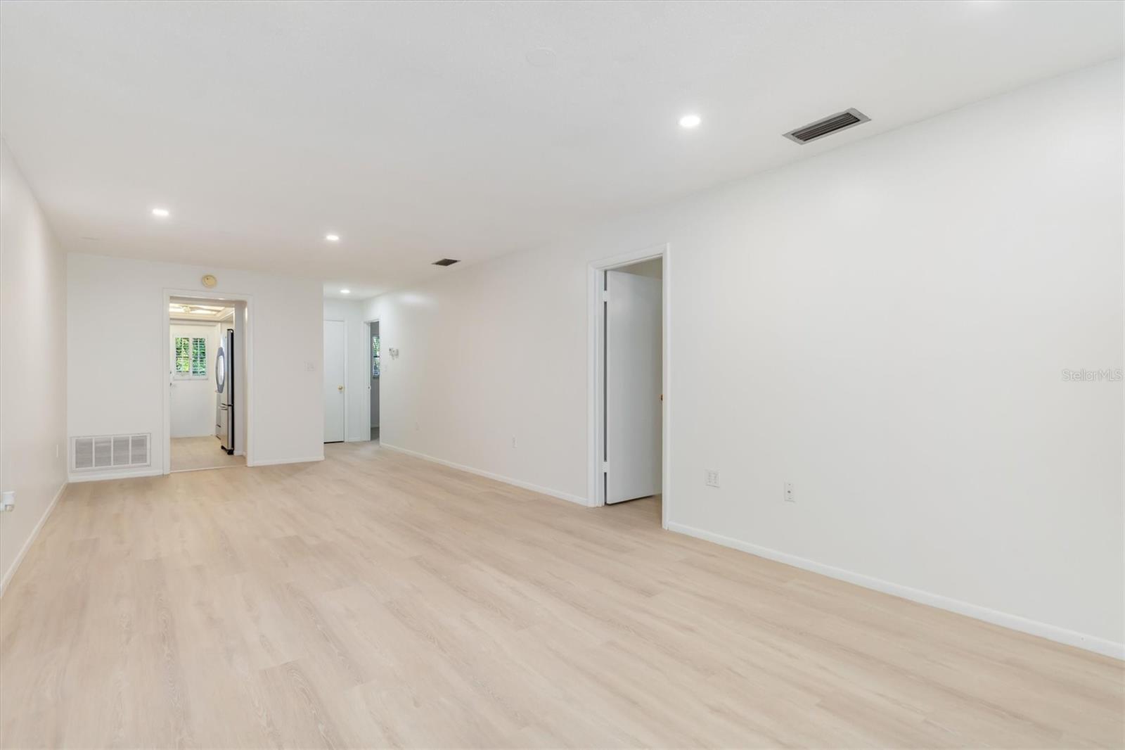 ALMERIA - Residential