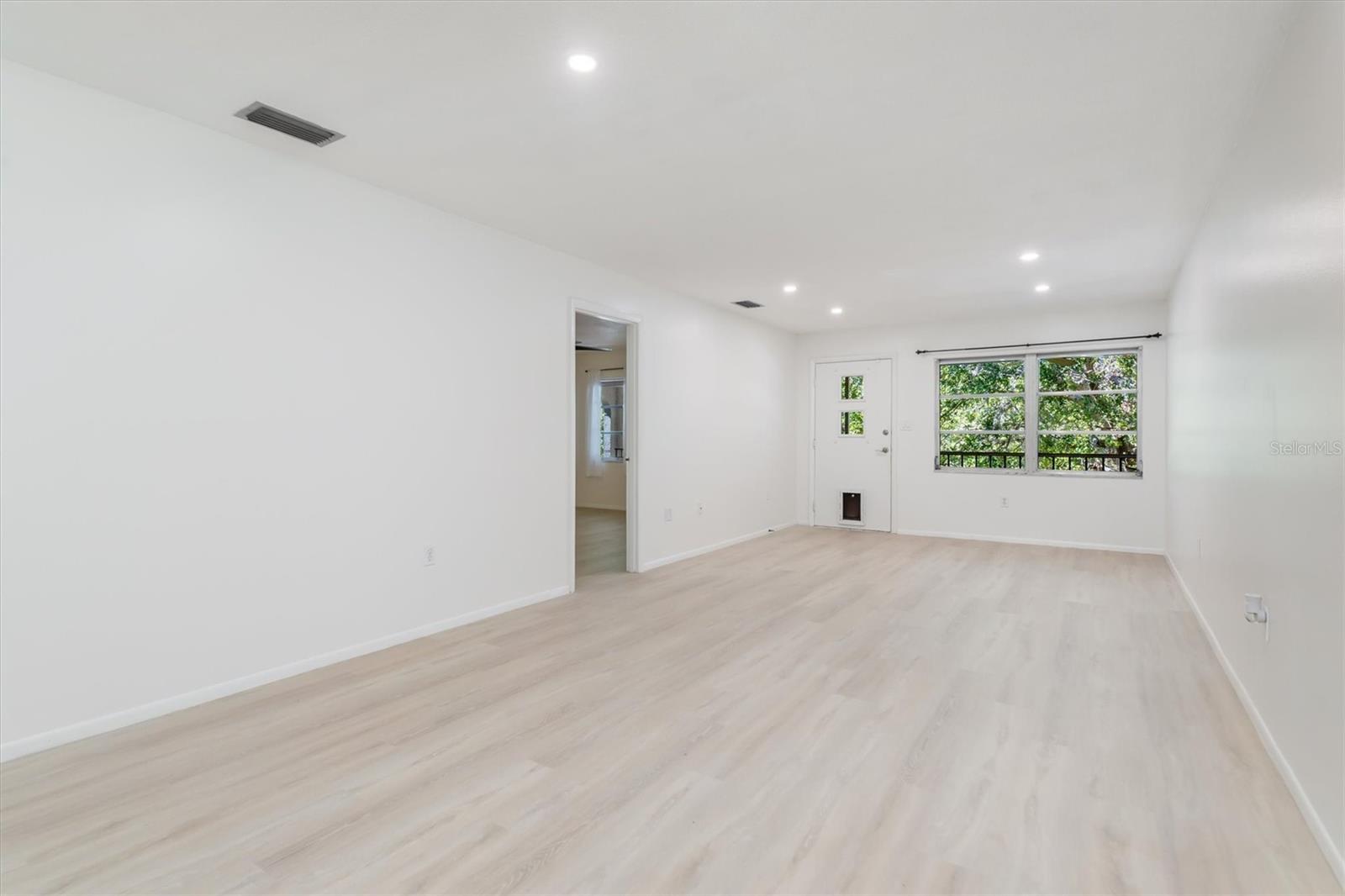 ALMERIA - Residential