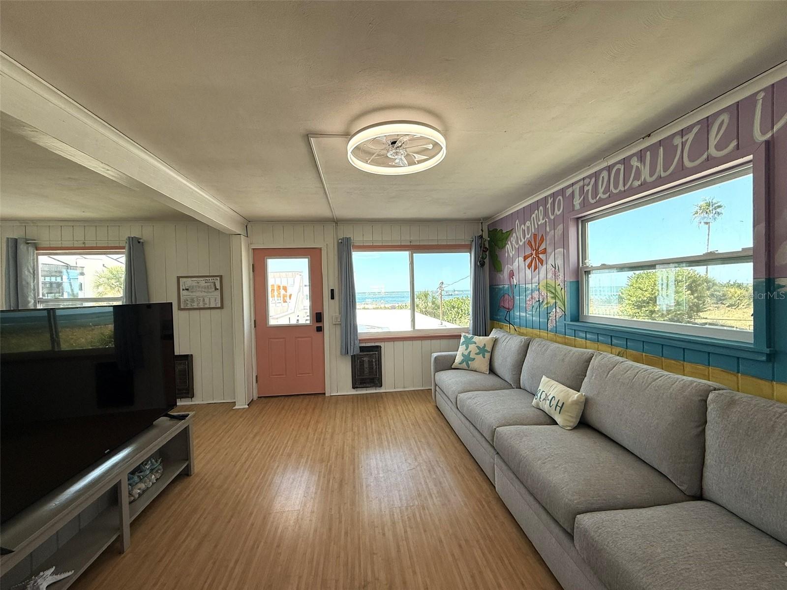 12609 SUNSHINE LANE
