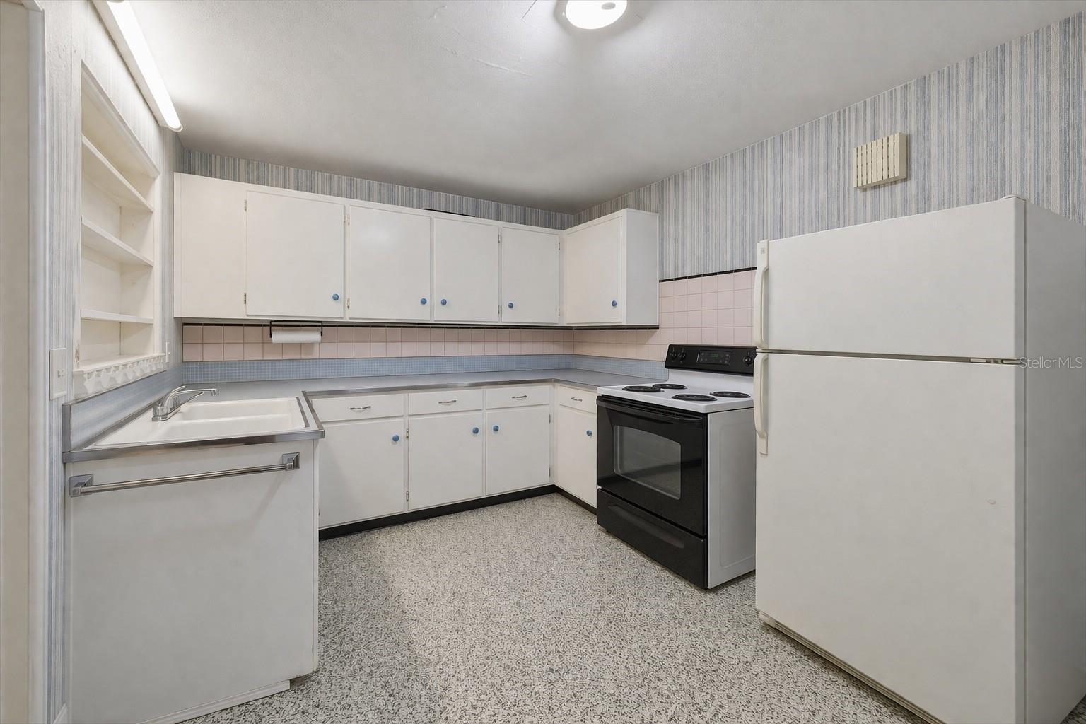 LAS LOMAS DE SARASOTA - Residential