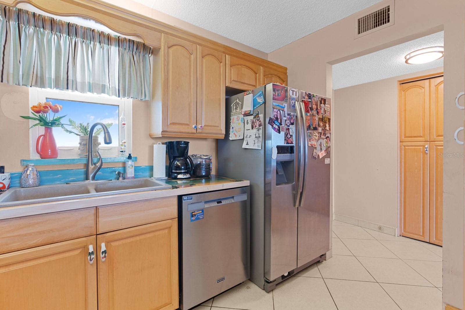 BAY ISLAND GROUP 6 CONDO - Residential