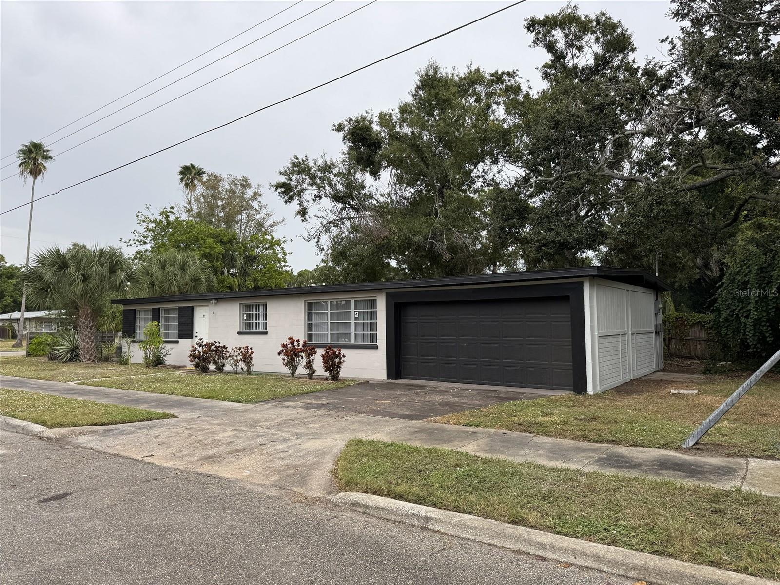 BROADWAY COURT OF INDIAN BEACH - Residential Lease