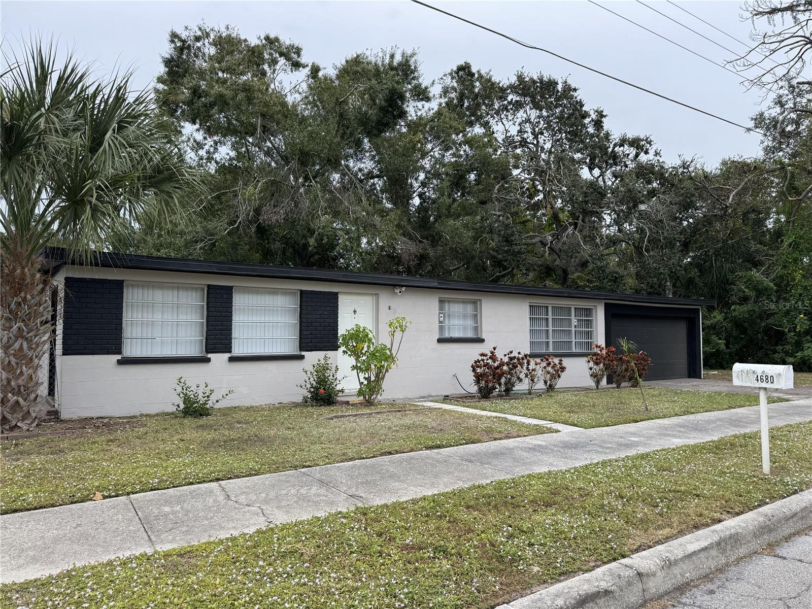 BROADWAY COURT OF INDIAN BEACH - Residential Lease
