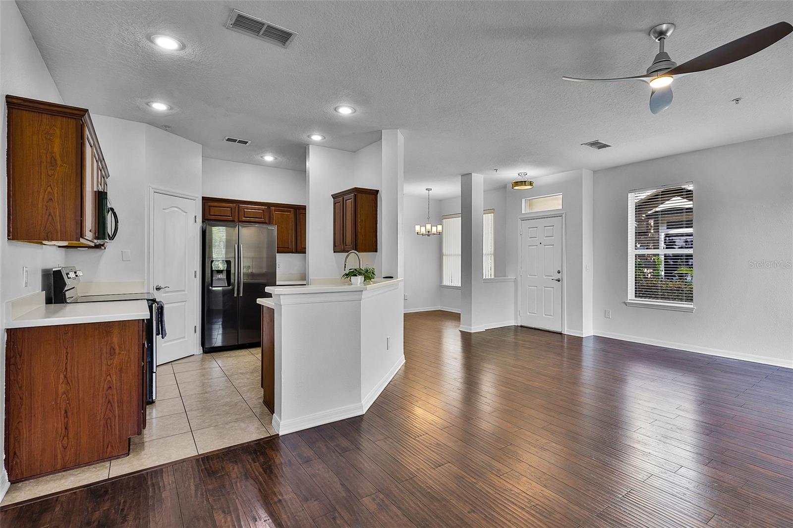 1821 SAN JACINTO CIRCLE