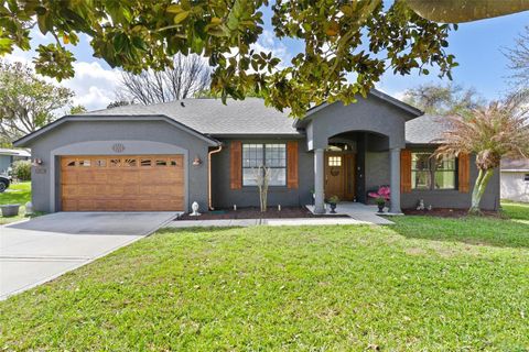 Photo of 3130 Bulkley Place, Eustis, FL 32726 (MLS # G5108817)