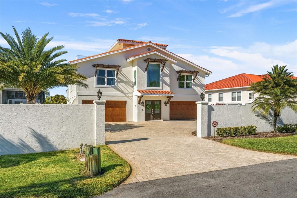 Photo of 1725 Baywood Drive, Sarasota, FL 34231 (MLS # A4680848)